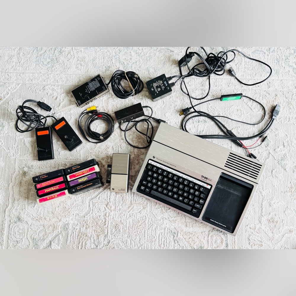 TI-99/4A Console Bundle - TESTED - Speech Synth - 8 Games